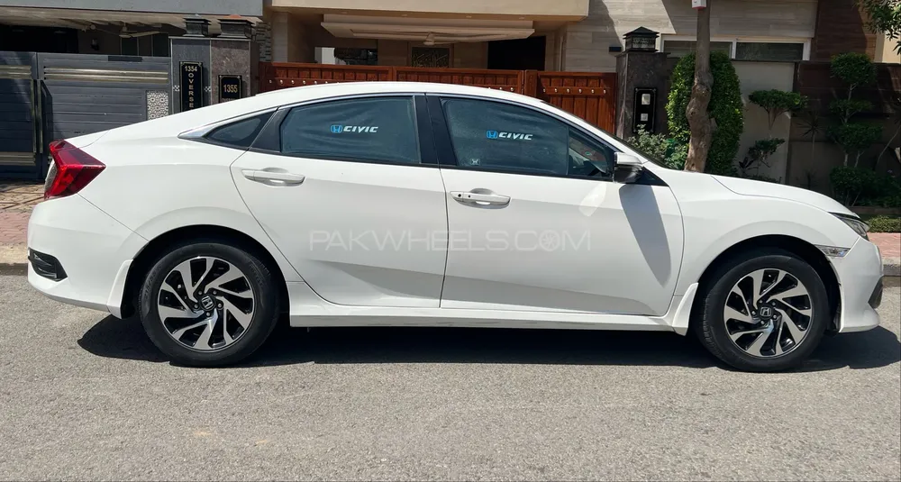 Honda Civic 2019 for Sale in Lahore Image-1