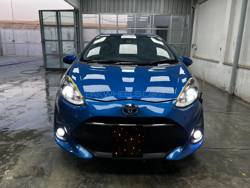 Toyota Aqua 2017 for Sale in Lahore Image-1
