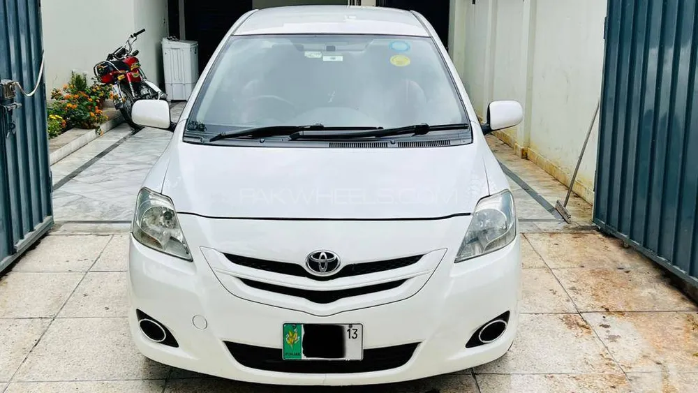 Toyota Belta 2006 for Sale in Lahore Image-1