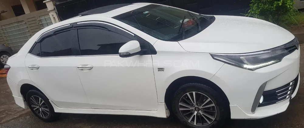 Toyota Corolla 2015 for Sale in Lahore Image-1