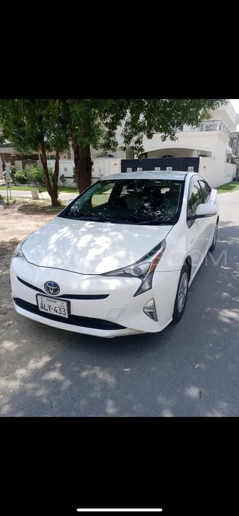 Toyota Prius 2018 for Sale in Lahore Image-1