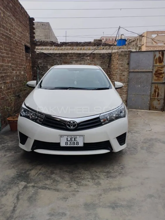 Toyota Corolla 2015 for Sale in Layyah Image-1