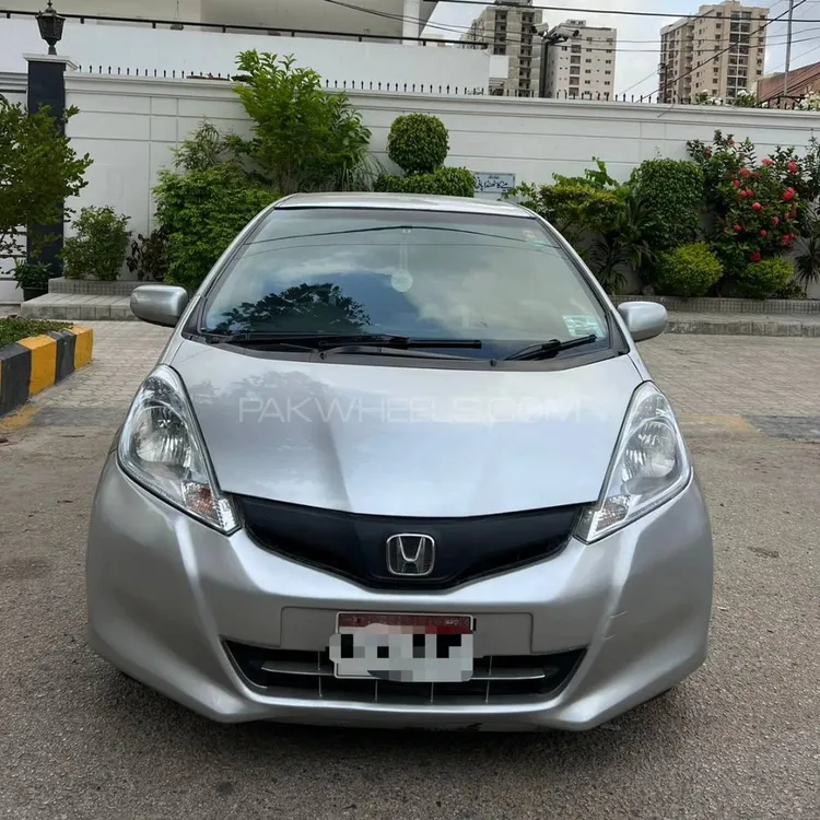 Honda Fit 2012 for Sale in Karachi Image-1