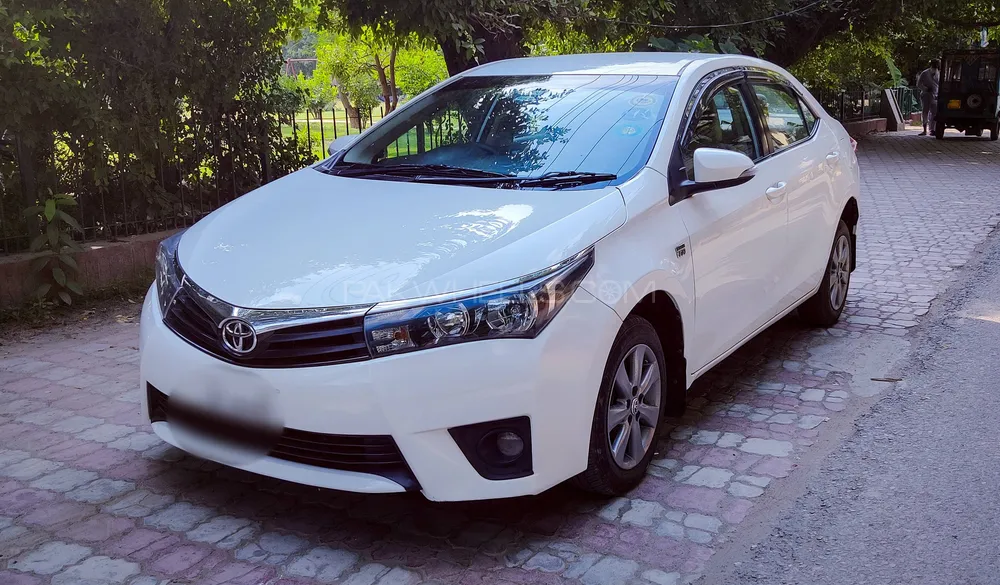 Toyota Corolla 2016 for Sale in Lahore Image-1