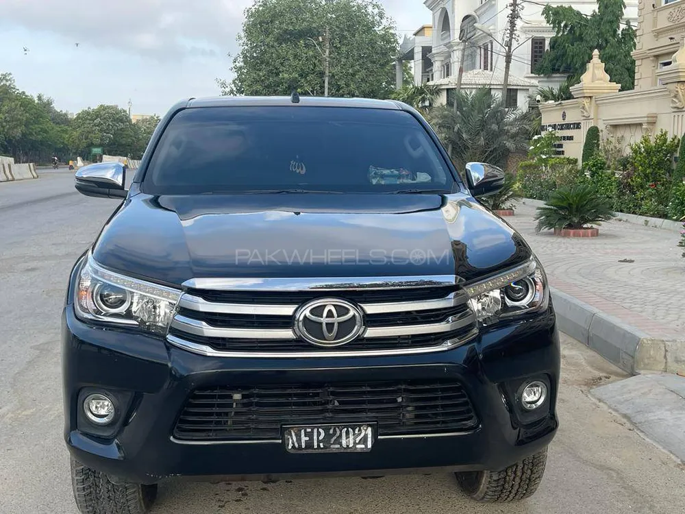Toyota Hilux 2021 for Sale in Karachi Image-1