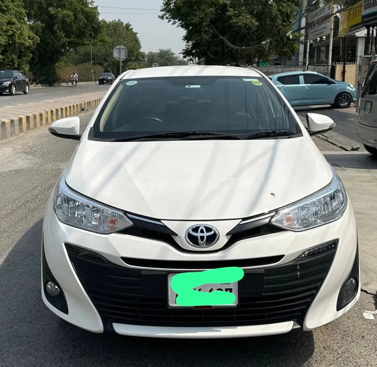 Toyota Yaris Sedan 2022 for Sale in Lahore Image-1