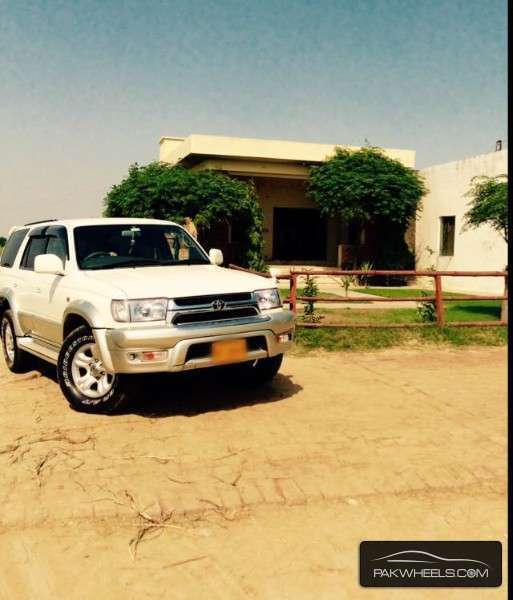 Toyota Hilux 2000 for Sale in Quetta Image-1