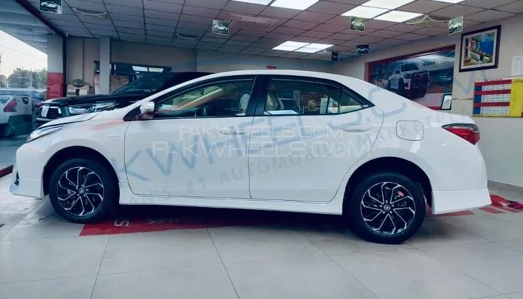 Toyota Corolla 2023 for Sale in Lahore Image-1