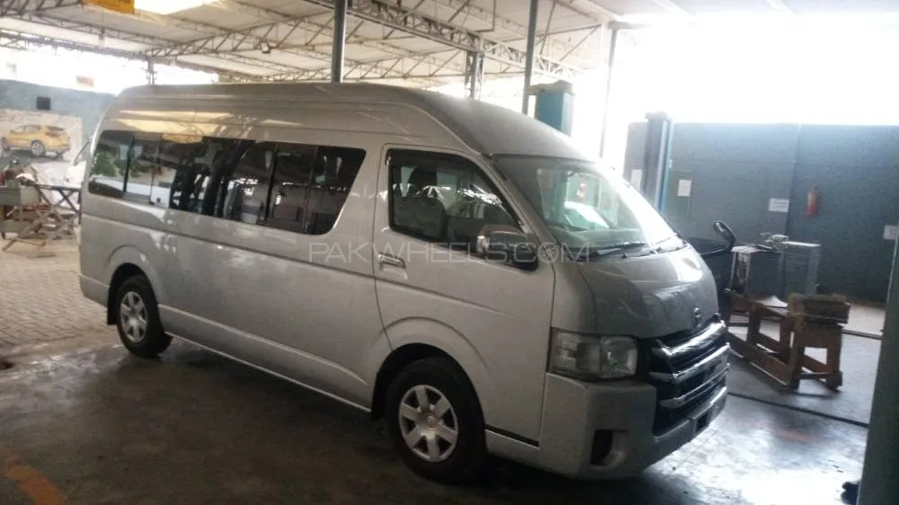 Toyota Hiace 2019 for Sale in Karachi Image-1