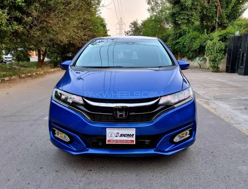 Honda Fit 2018 for Sale in Lahore Image-1