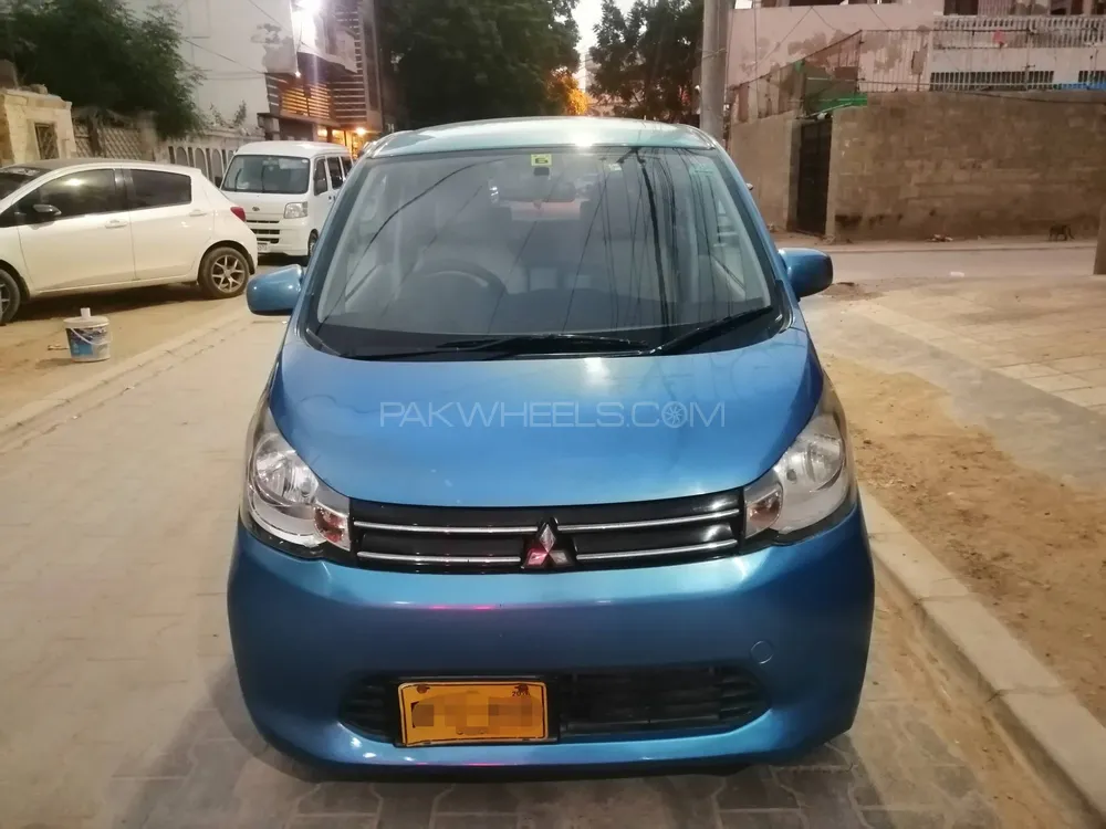 Mitsubishi Ek Wagon G Safety Package 2013 for sale in Karachi | PakWheels