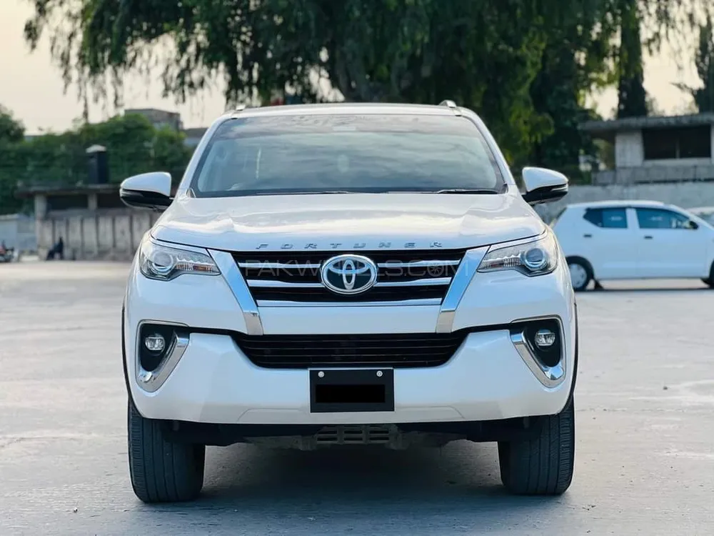 Toyota Fortuner 2018 for Sale in Islamabad Image-1