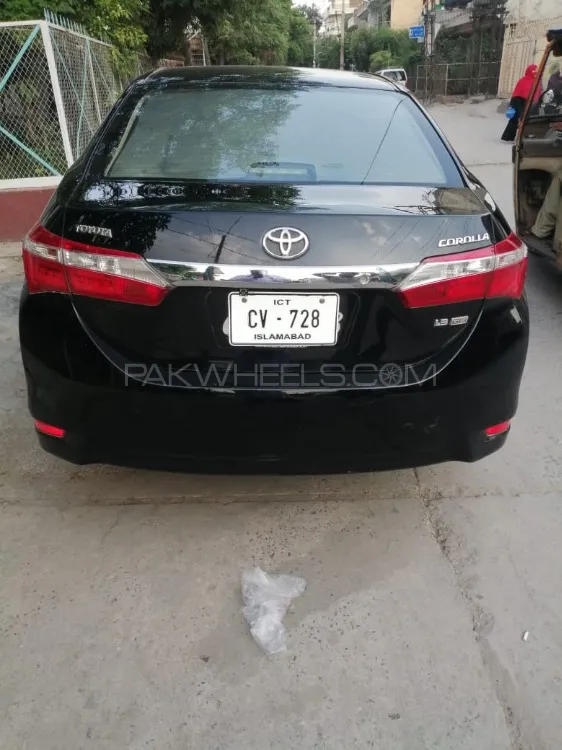 Toyota Corolla 2016 for Sale in Islamabad Image-1