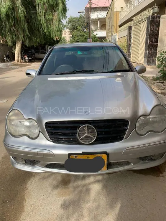 Mercedes Benz C Class 2002 for Sale in Karachi Image-1