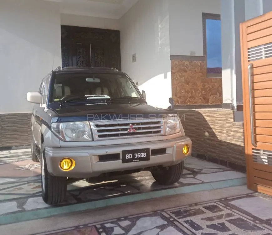 Mitsubishi Pajero 1998 for Sale in Abbottabad Image-1
