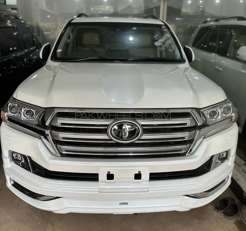 Toyota Land Cruiser 2018 for Sale in Karachi Image-1