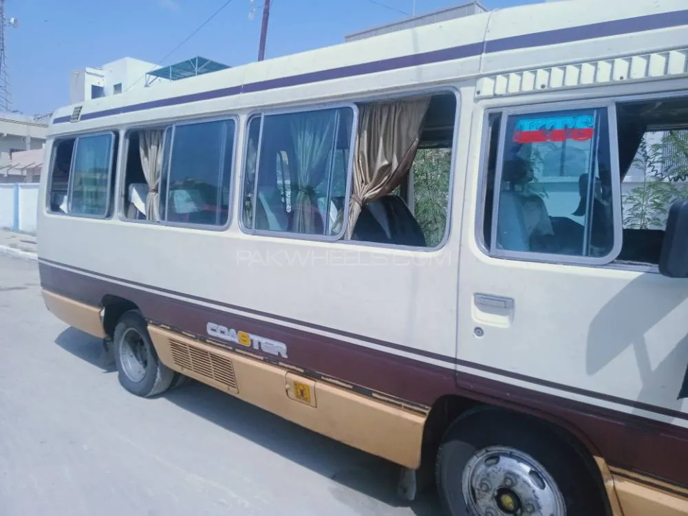 Toyota Coaster 1982 for sale in Karachi PakWheels