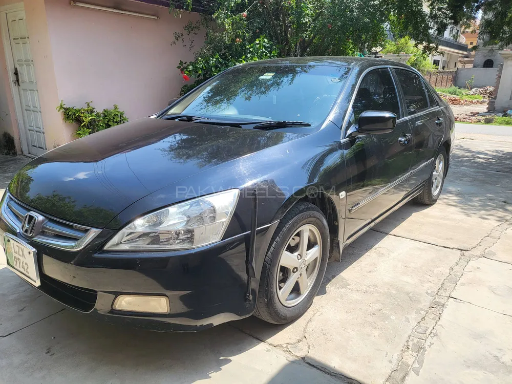 Honda Accord 2005 for Sale in Kharian Image-1