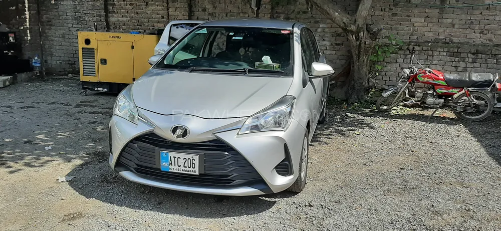 Toyota Vitz 2017 for sale in Abbottabad
