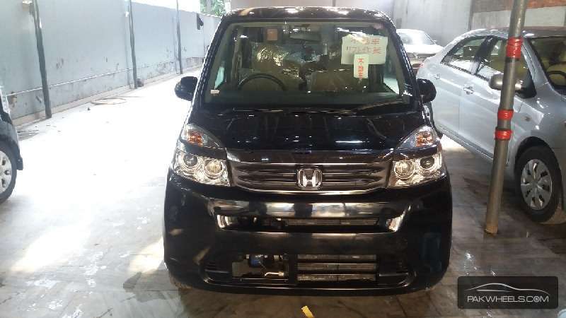 Honda Life 2012 for Sale in Lahore Image-1