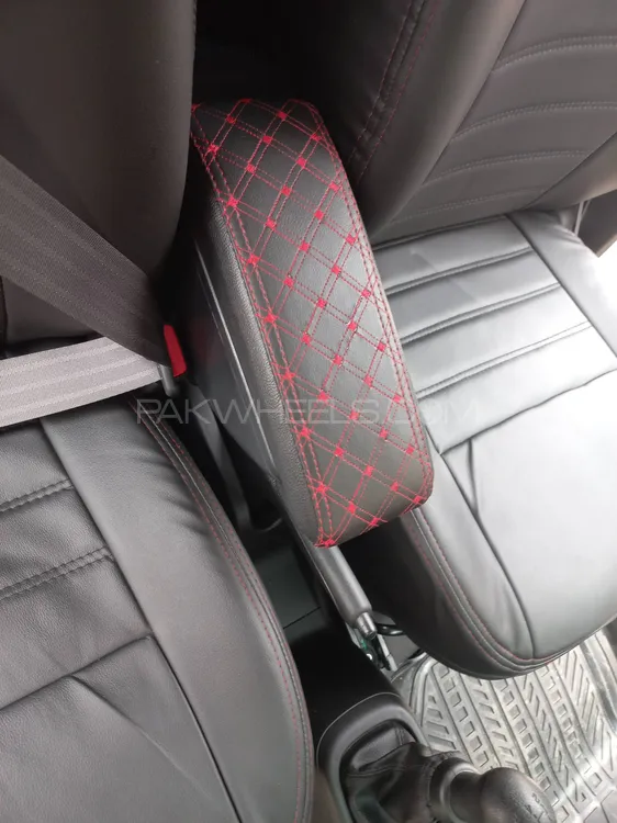Alto console box,  Arm rest Image-1