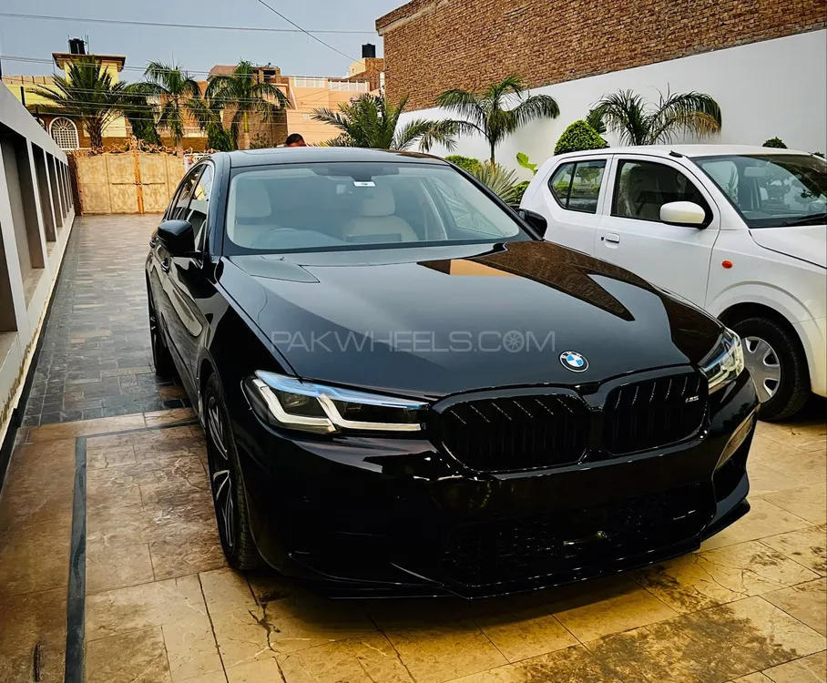 BMW / بی ایم ڈبلیو 5 سیریز 2018 for Sale in لاہور Image-1