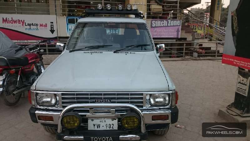 Toyota Hilux 1984 for Sale in Rawalpindi Image-1