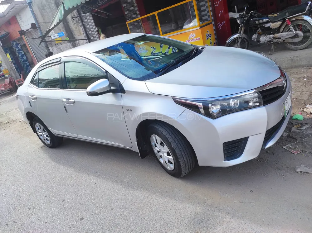 Toyota Corolla 2017 for Sale in Gujrat Image-1