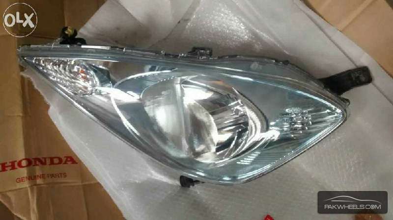 Honda Fit Shuttle hybrid 2012 front Headlights for sale Image-1
