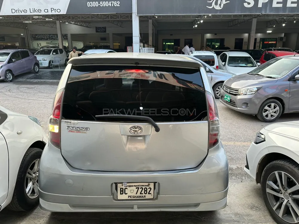 Toyota Passo 2004 for Sale in Peshawar Image-1