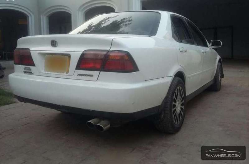 Honda Accord 2000 for Sale in Lahore Image-1