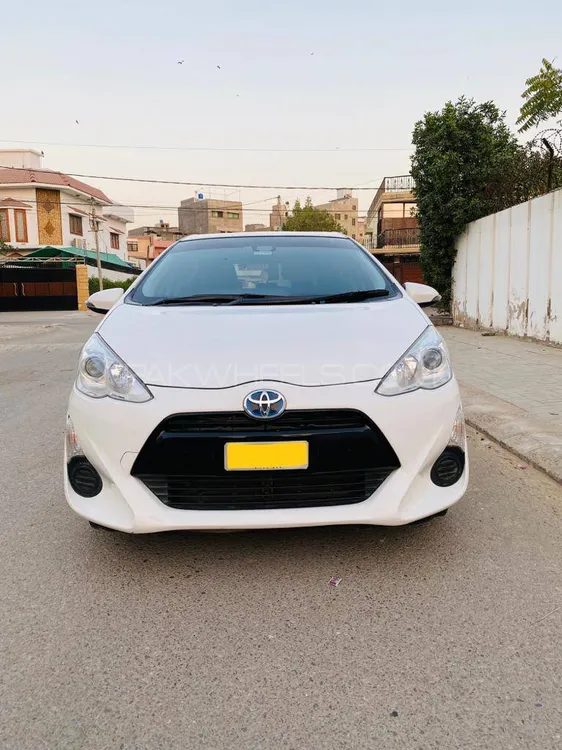 Toyota Aqua 2016 for Sale in Karachi Image-1