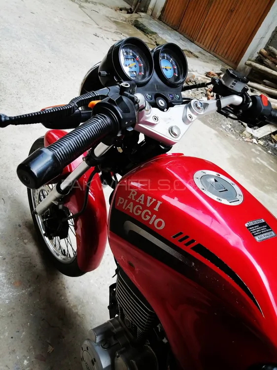 ravi piaggio storm 125