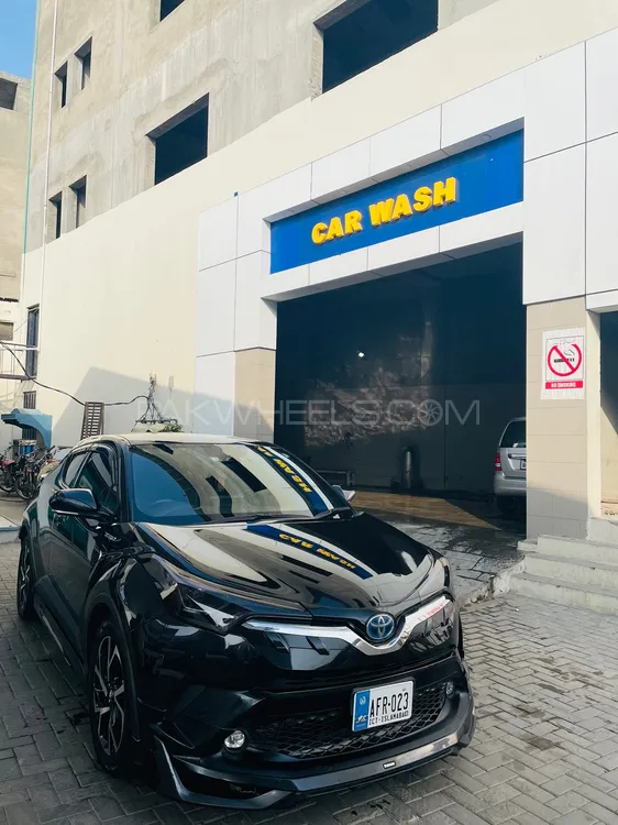 Toyota C-HR 2018 for Sale in Lahore Image-1