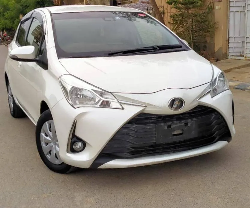 Toyota Vitz 2019 for Sale in Karachi Image-1
