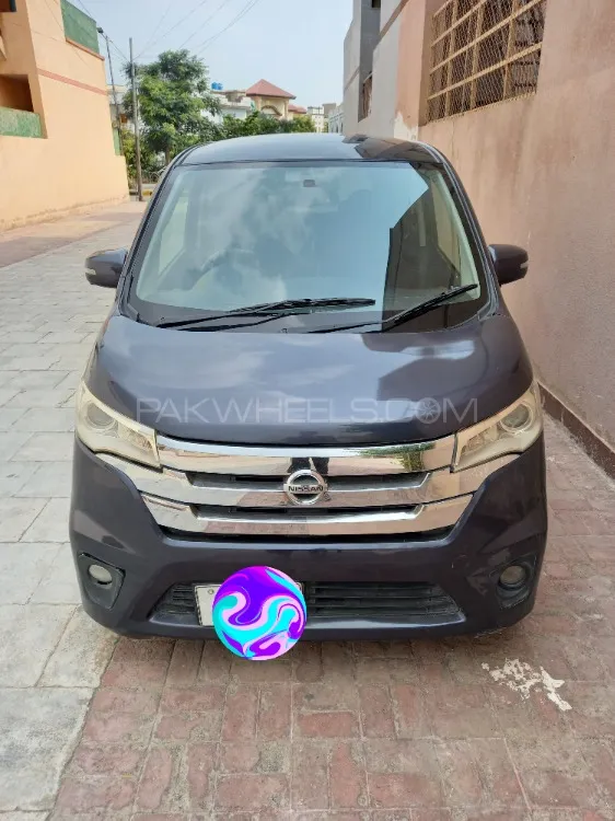 نسان ڈیز 2013 for Sale in فیصل آباد Image-1
