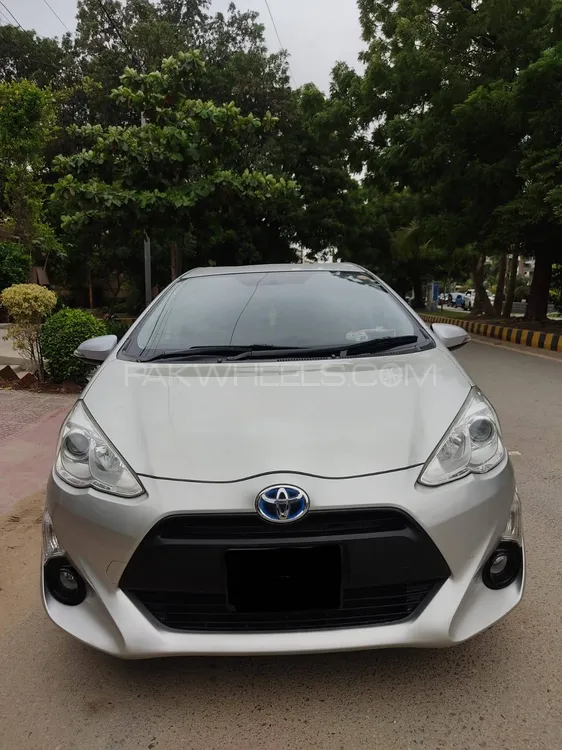 Toyota Aqua 2015 for Sale in Karachi Image-1