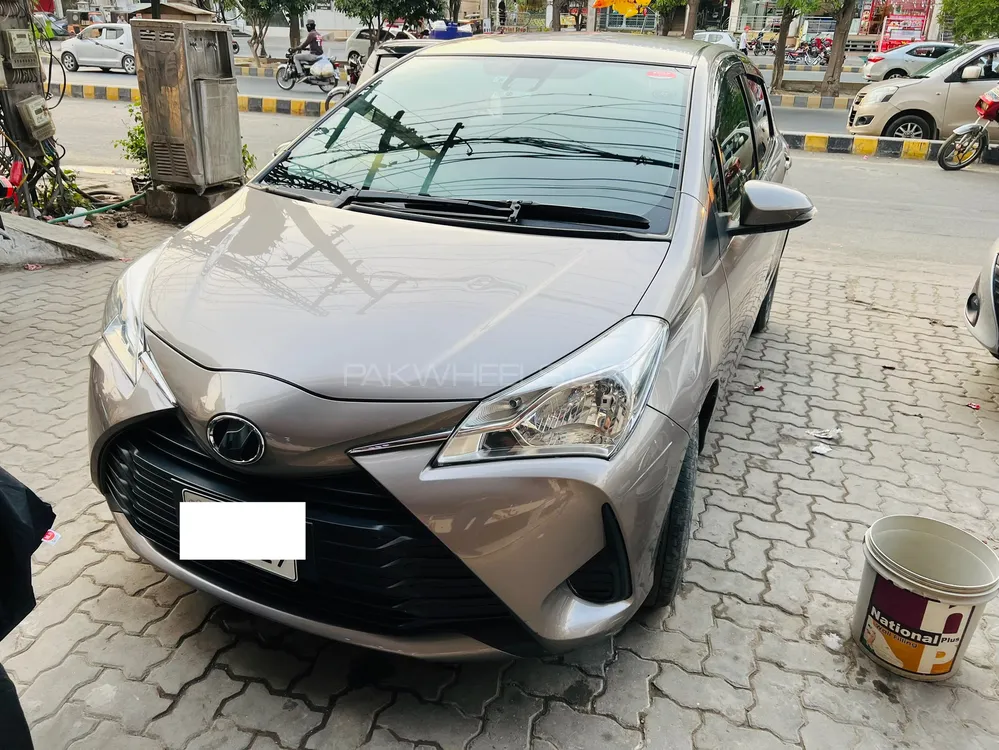 Toyota Vitz 2018 for Sale in Lahore Image-1