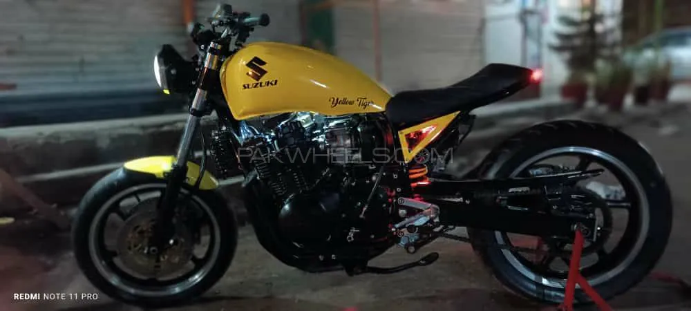 Suzuki GS750 1982 for Sale Image-1