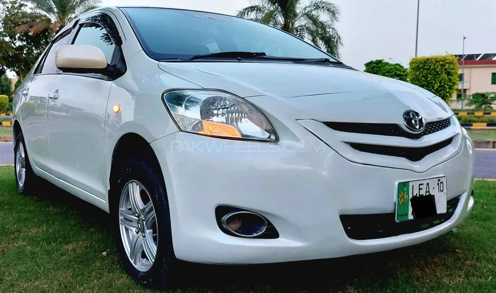 Toyota Belta 2011 for Sale in Lahore Image-1