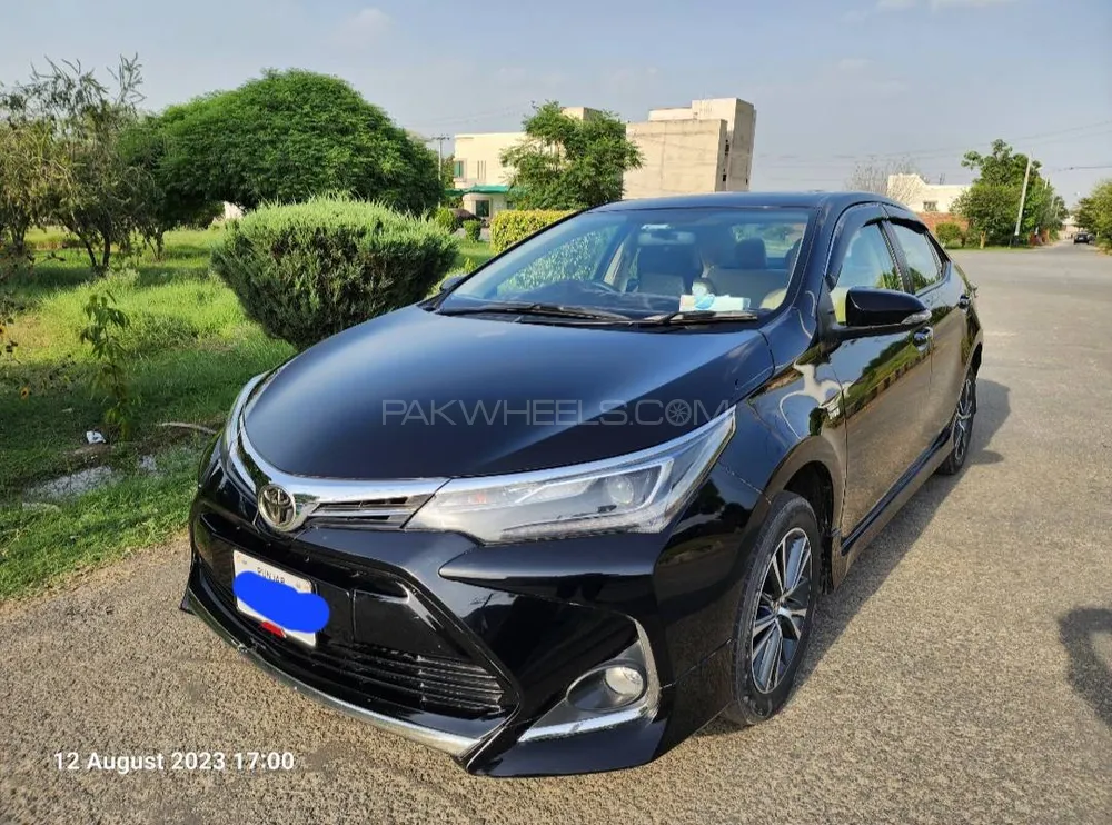 Toyota Corolla 2021 for Sale in Okara Image-1