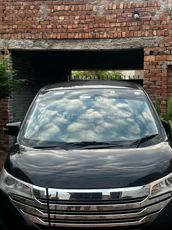 نسان ڈیز 2018 for Sale in فیصل آباد Image-1