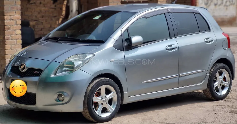 Toyota Vitz 2007 for Sale in Peshawar Image-1