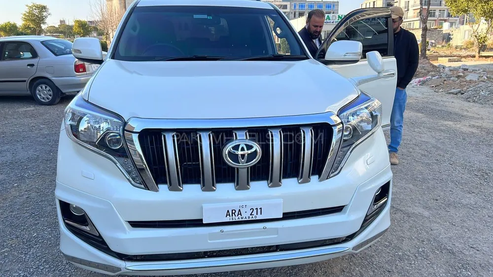 Toyota Prado 2015 for Sale in Mardan Image-1
