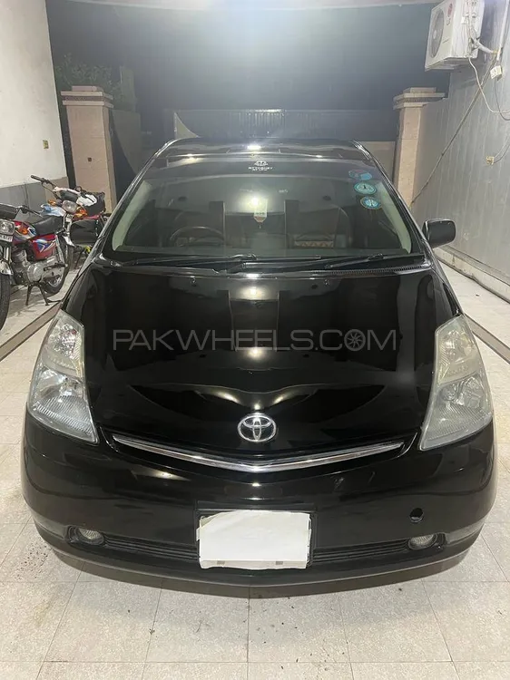 Toyota Prius 2007 for Sale in Lahore Image-1