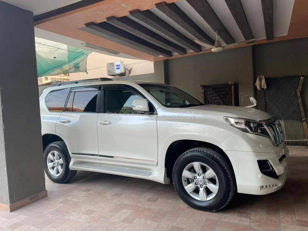 Toyota Prado 2014 for sale in Lahore