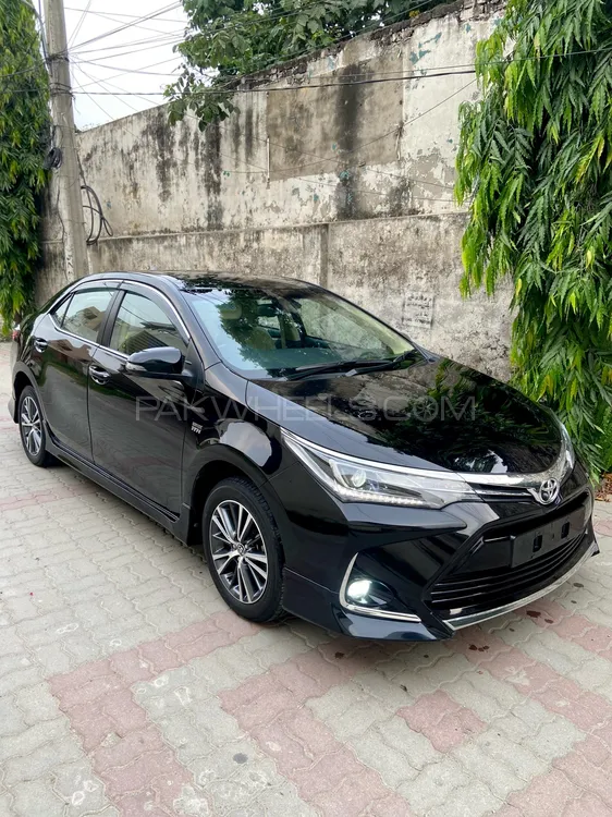 Toyota Corolla 2021 for Sale in Sialkot Image-1