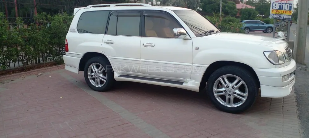Toyota Land Cruiser 2004 for Sale in Lahore Image-1