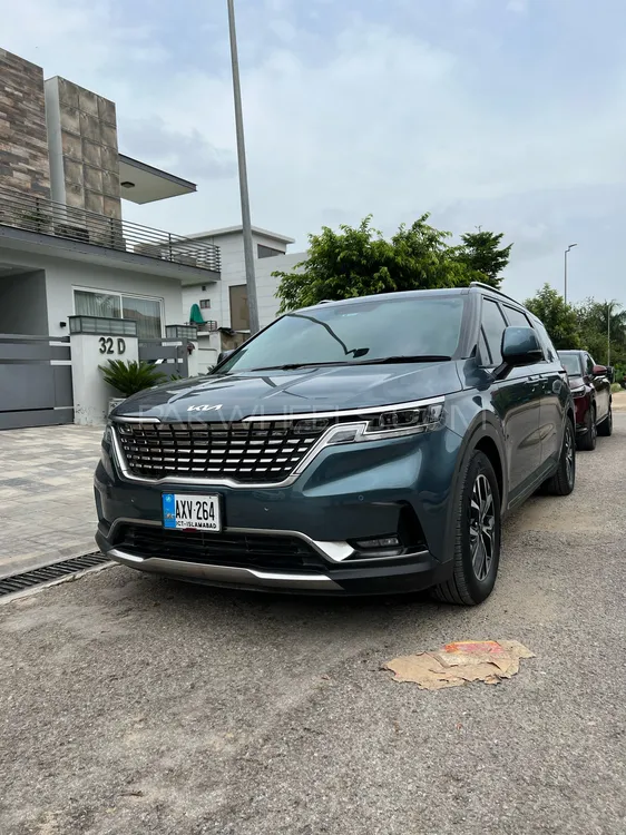 KIA Carnival 2022 for Sale in Islamabad Image-1