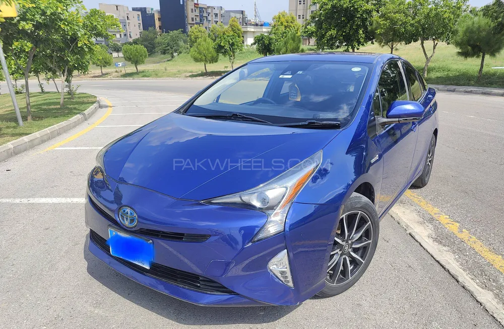 Toyota Prius S 2016 For Sale In Rawalpindi Pakwheels 4764